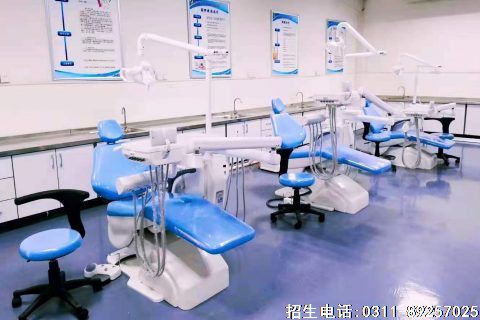 口腔门诊好不好.jpg